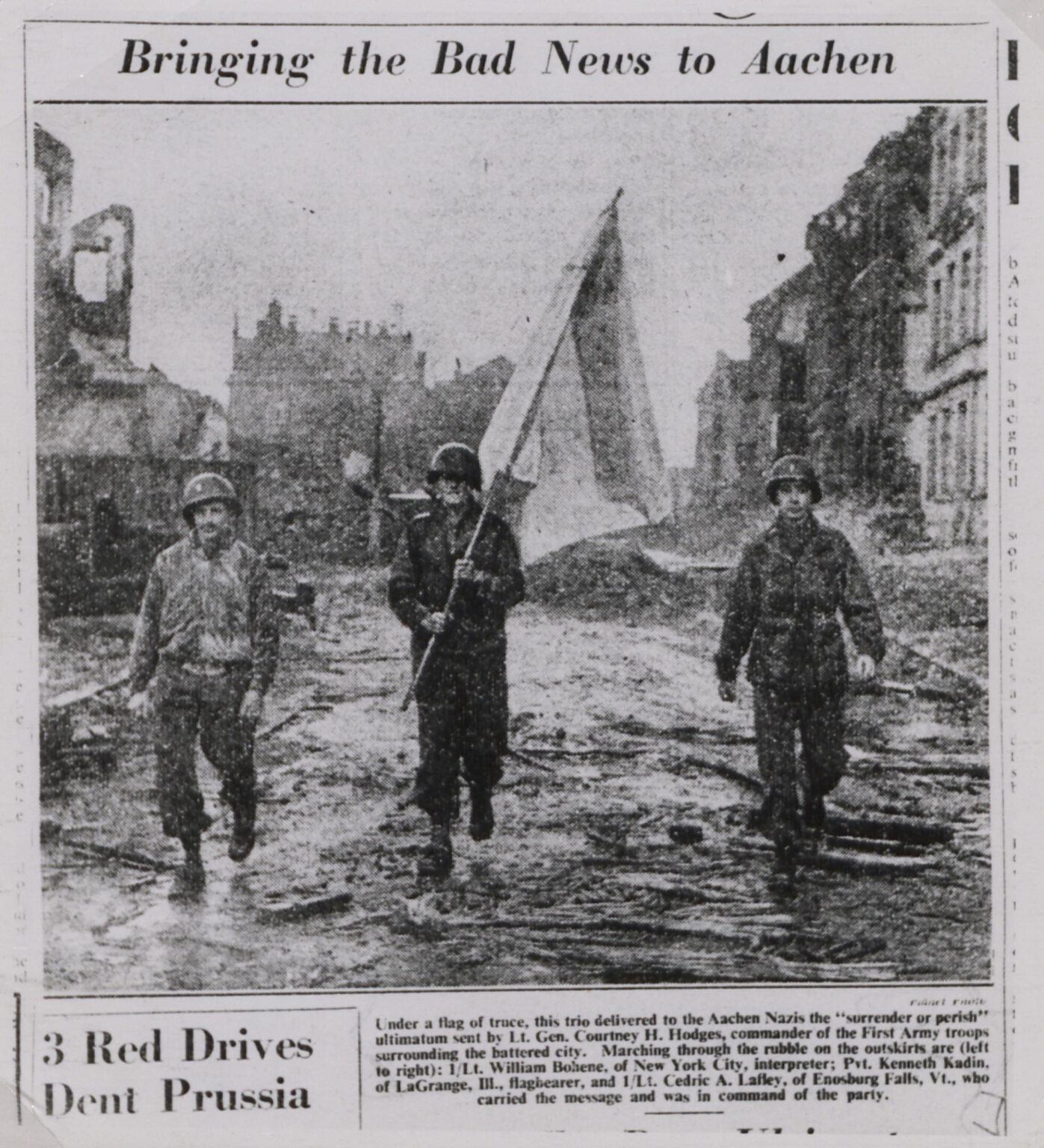 StAAc_Foto_61_XXV_8_Fotos_II_Weltkrieg_Bl_124_Bringing_the_Bad_News_to_Aachen-min